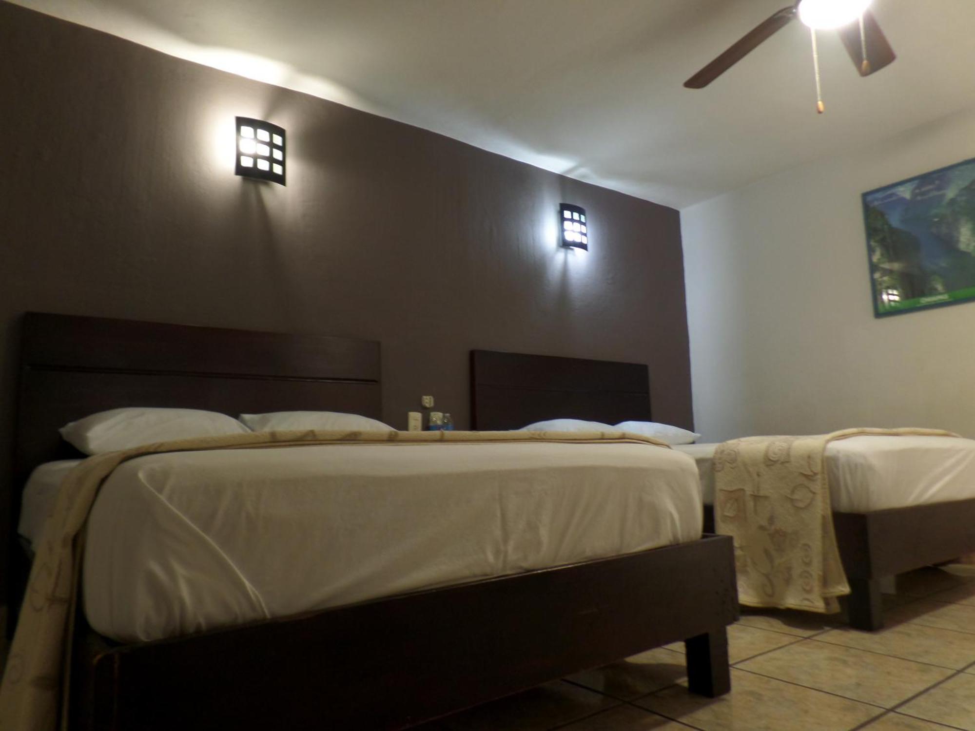 Ukeinn Centro Tuxtla Gutierrez Luaran gambar