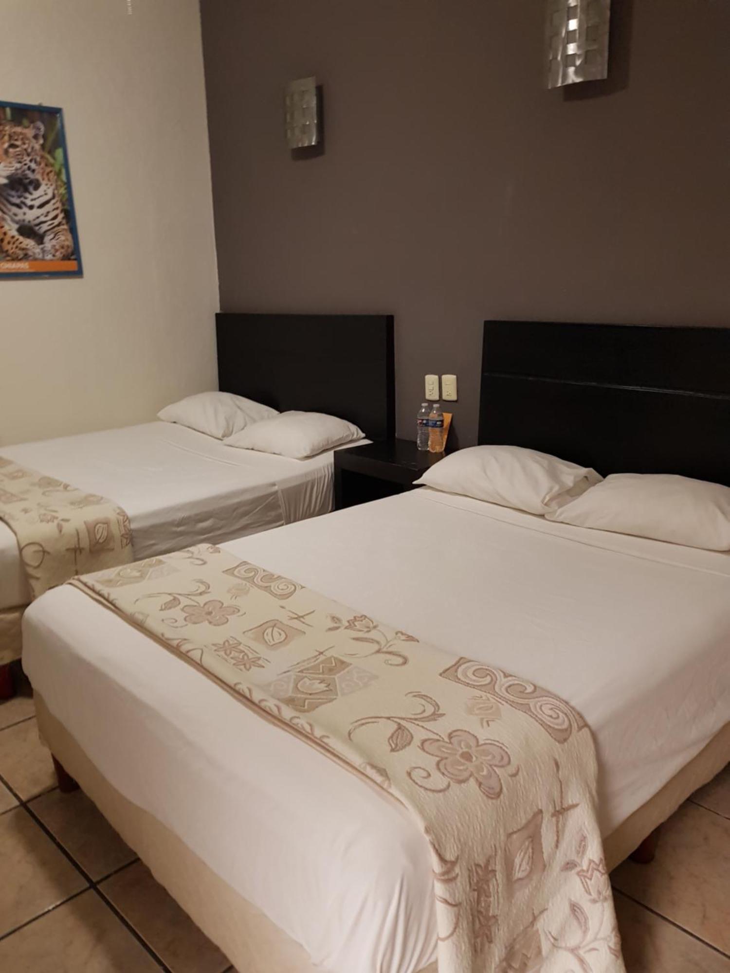 Ukeinn Centro Tuxtla Gutierrez Luaran gambar