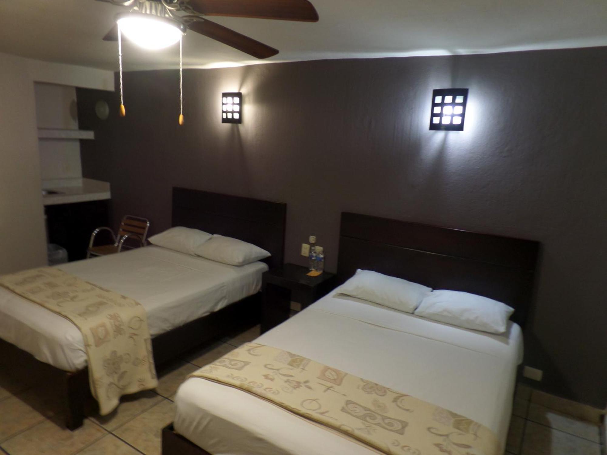 Ukeinn Centro Tuxtla Gutierrez Luaran gambar