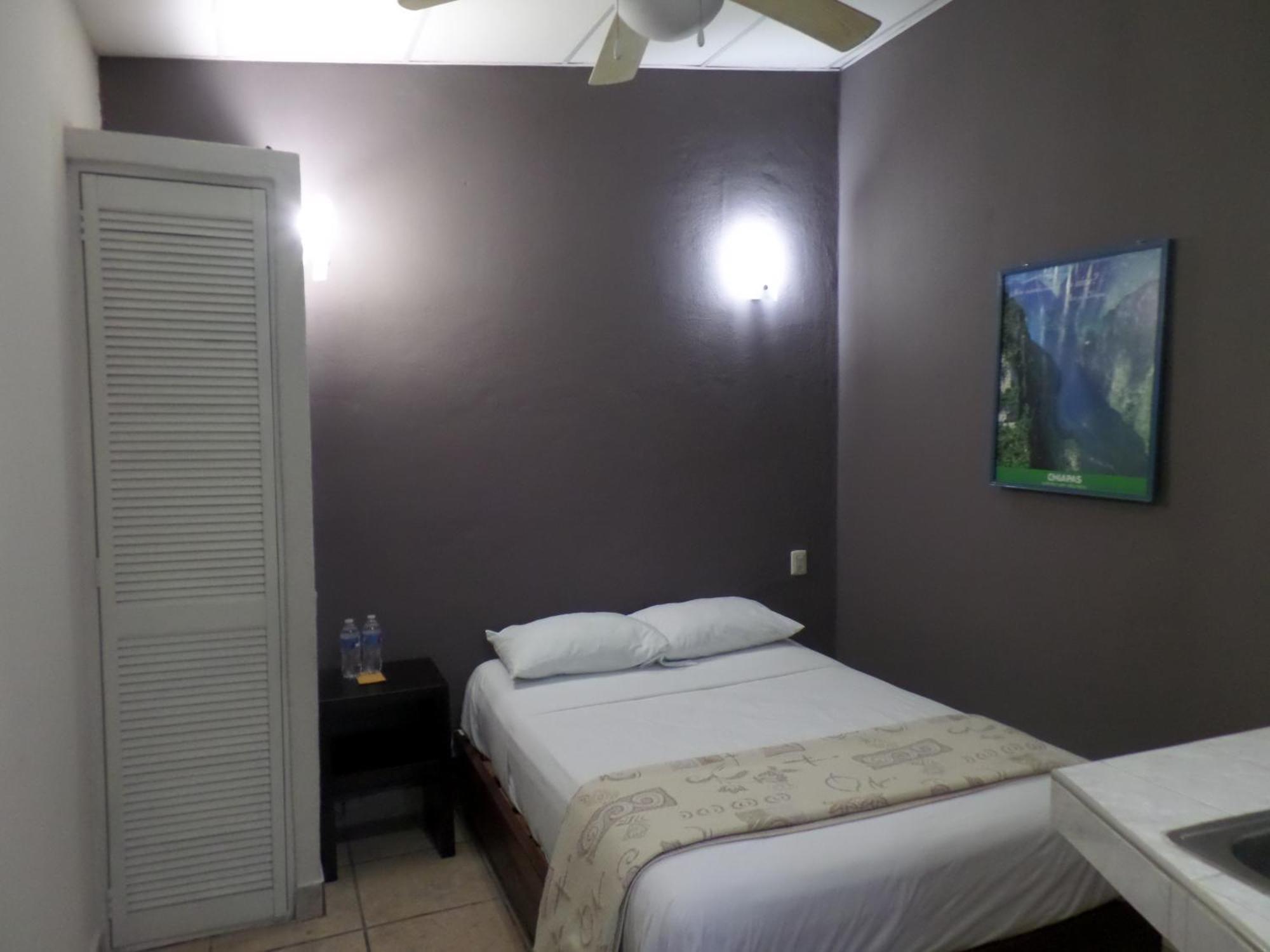 Ukeinn Centro Tuxtla Gutierrez Luaran gambar